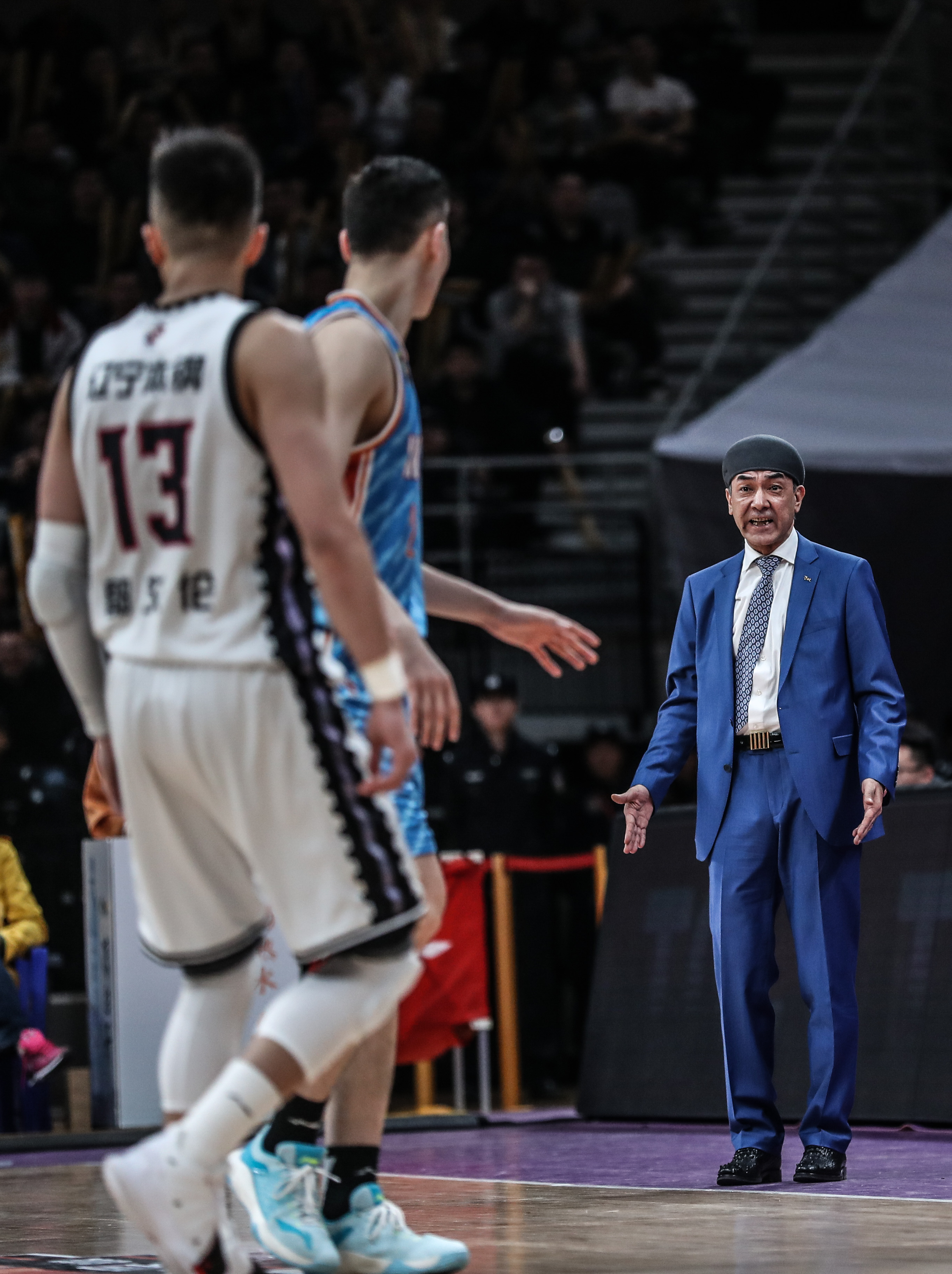 英雄联盟官网-欧篮联倒计时，新疆广汇今夜止住颓势，细节引发关注，球迷炸锅，赛程密集仍需轮换的简单介绍