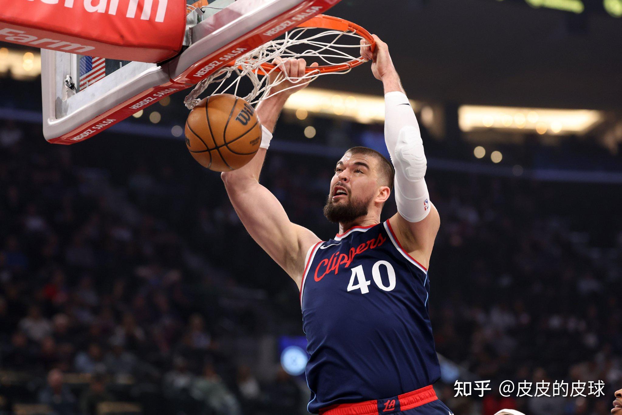 英雄联盟官网-金州勇士今晚内部沟通；志在欧篮联名次提升；气氛紧张；轮换策略成焦点的简单介绍