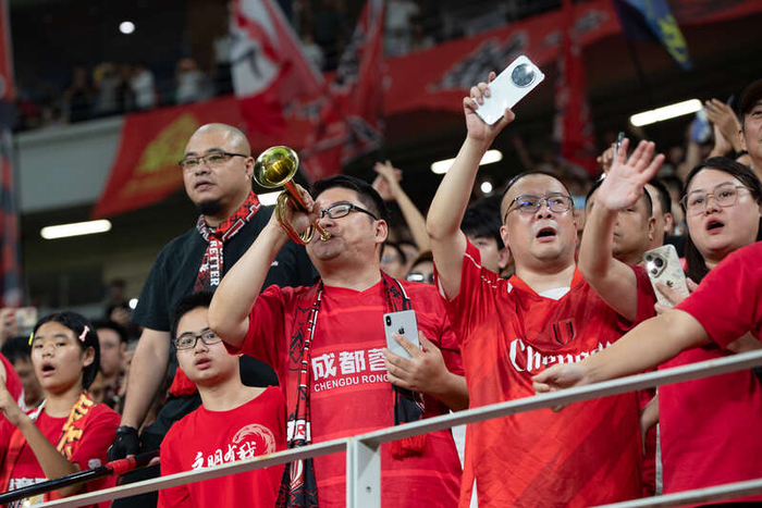 lol台服官网地址-关于成都蓉城内部会议纪要流出——国际比赛日强势反弹，欧超杯使命明确，轮换策略成焦点的信息