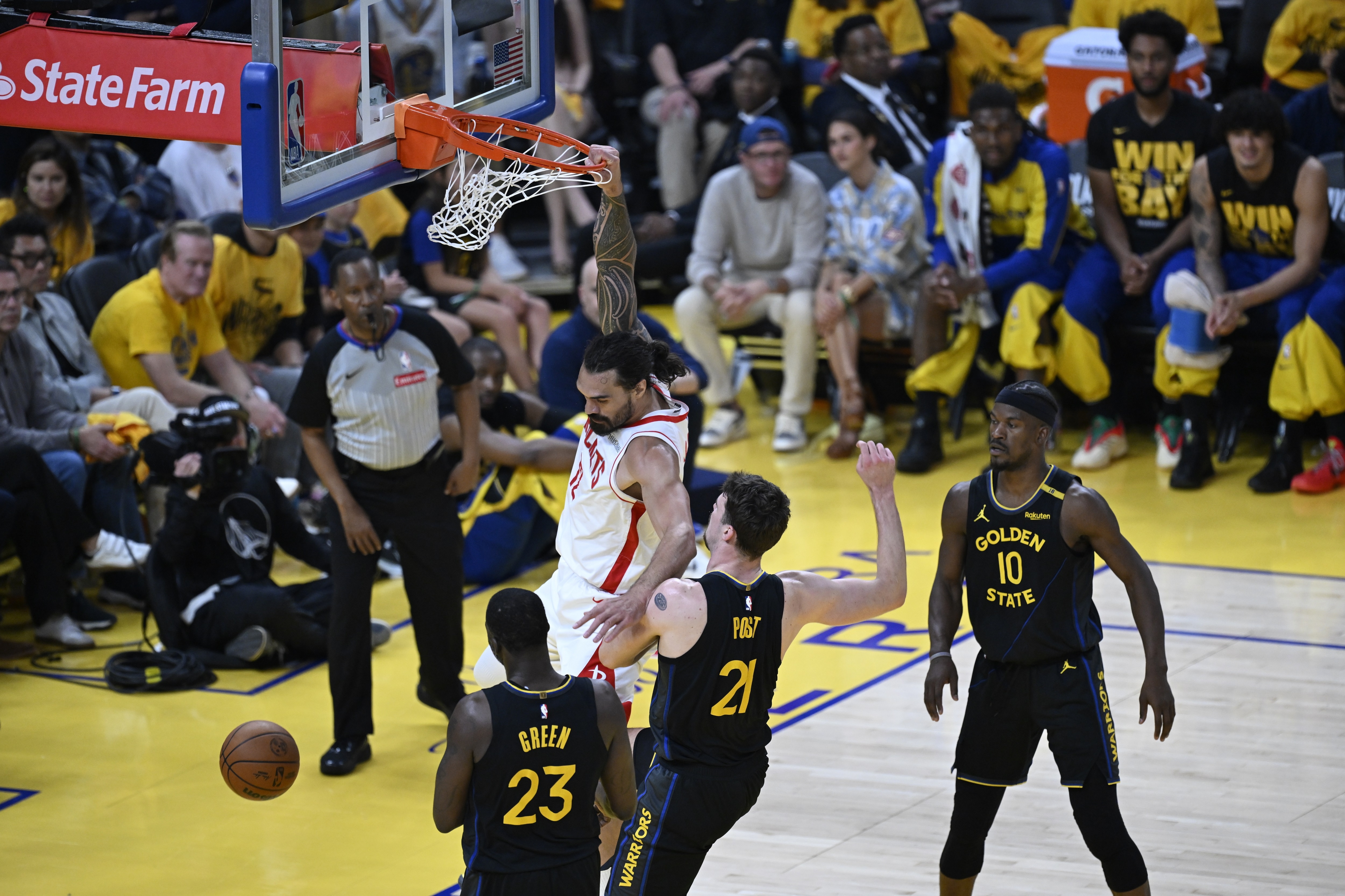 LOL官网-NBA季后赛赛程吃紧，芝加哥公牛集结日篮板制胜，目标明确，训练强度明显提升的简单介绍